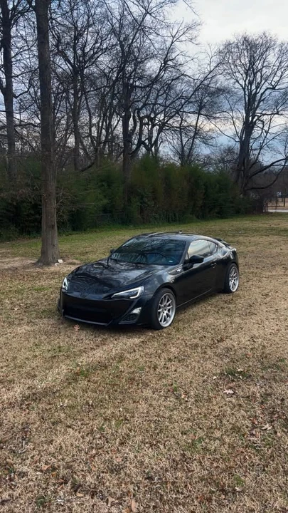 2013 Scion FR-S - Image 2 of 10