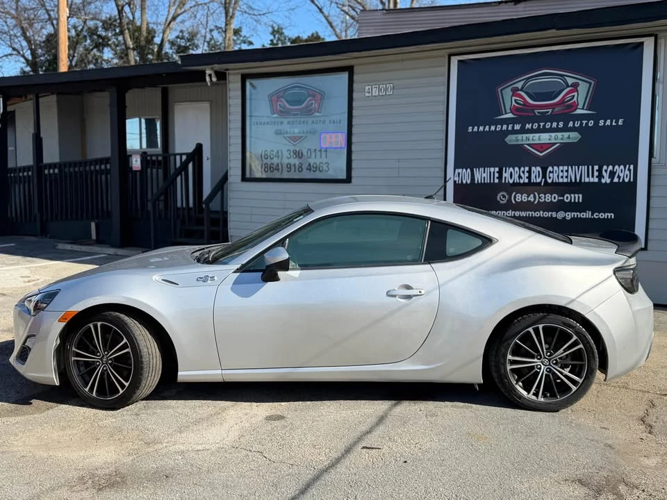 2013 Scion FR-S - Image 2 of 11