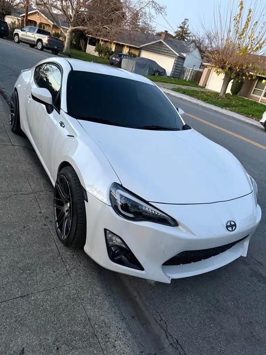 2013 Scion FR-S - Image 6 of 14