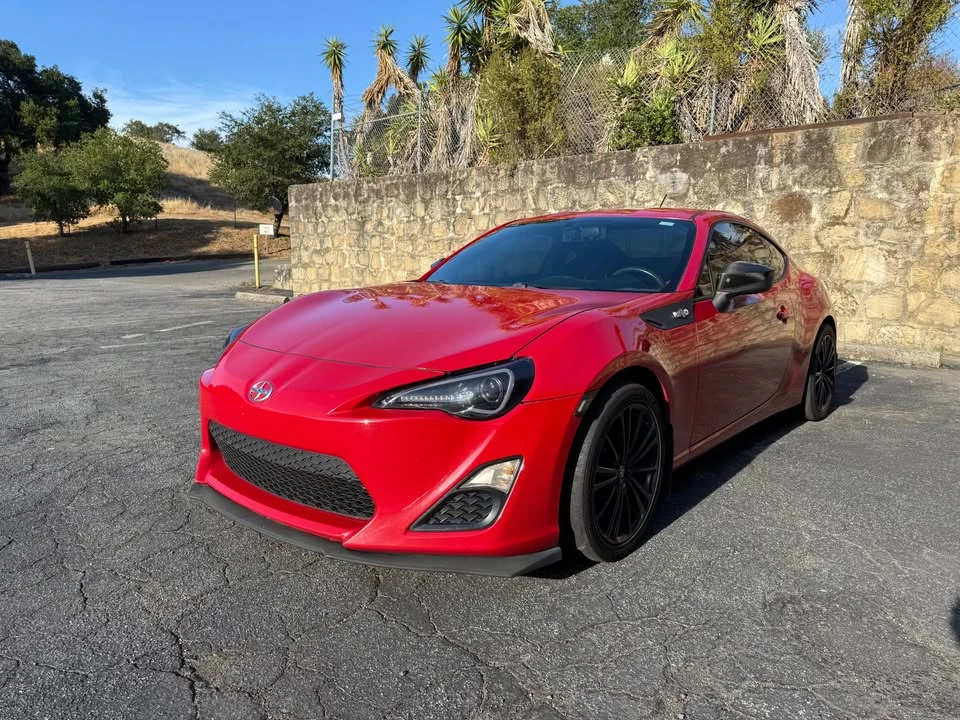 2013 Scion FR-S - Image 5 of 10