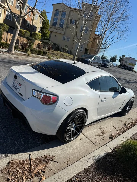 2013 Scion FR-S - Image 3 of 11