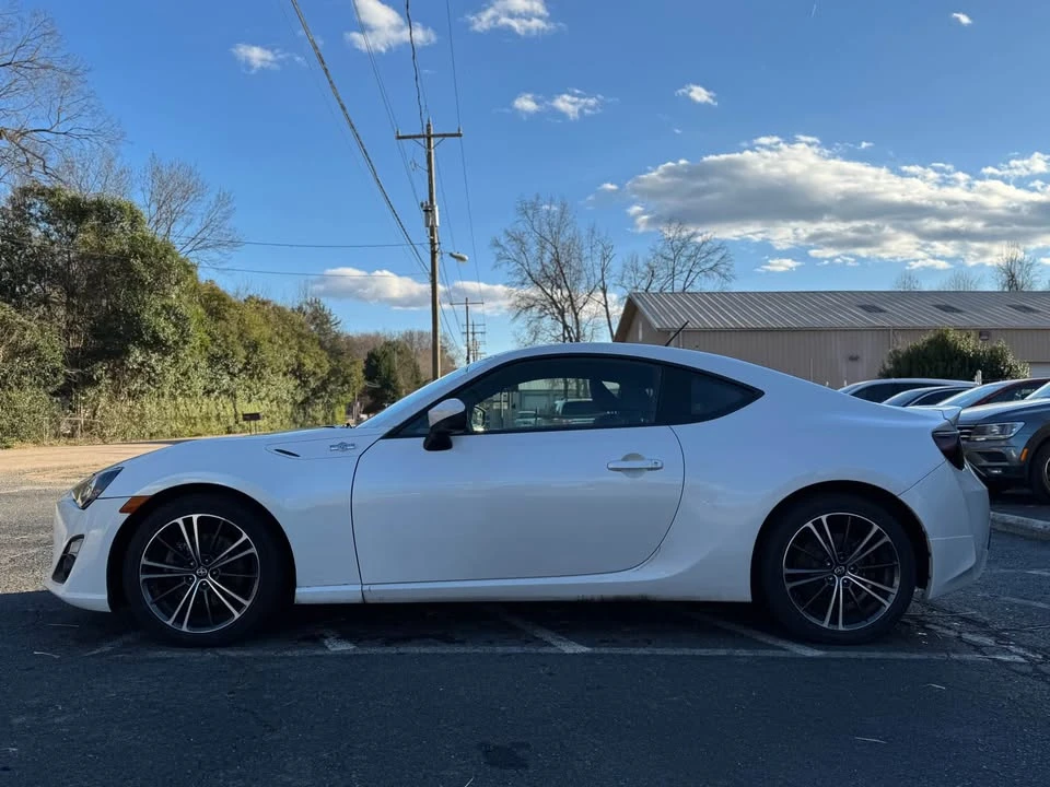 2013 Scion FR-S - Image 2 of 12
