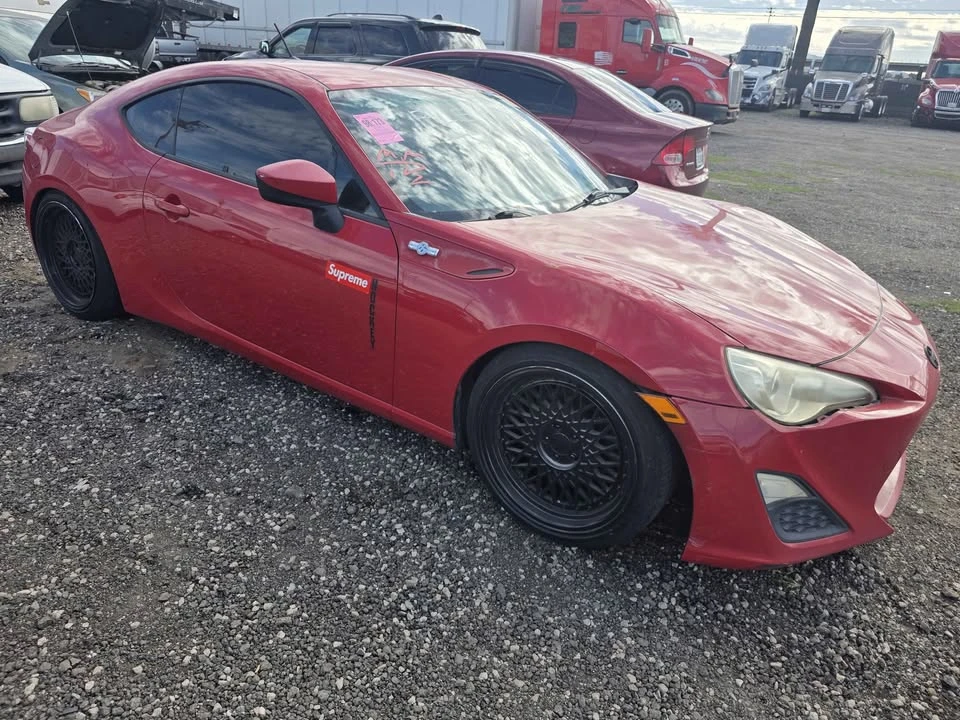 2013 Scion FR-S - Image 10 of 13