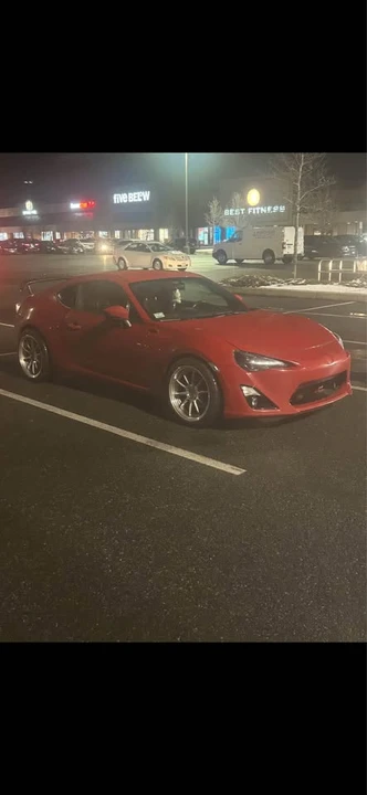 2013 Scion FR-S - Image 4 of 8