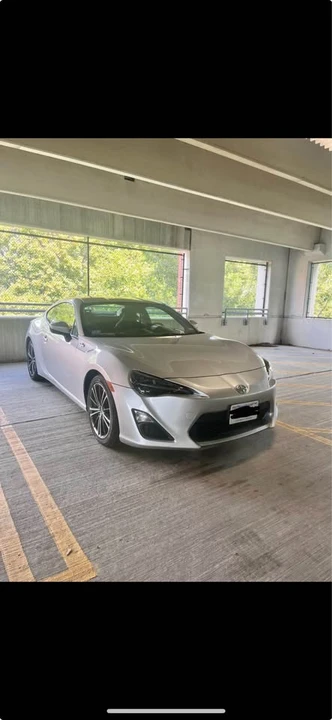 2013 Scion FR-S - Image 2 of 2