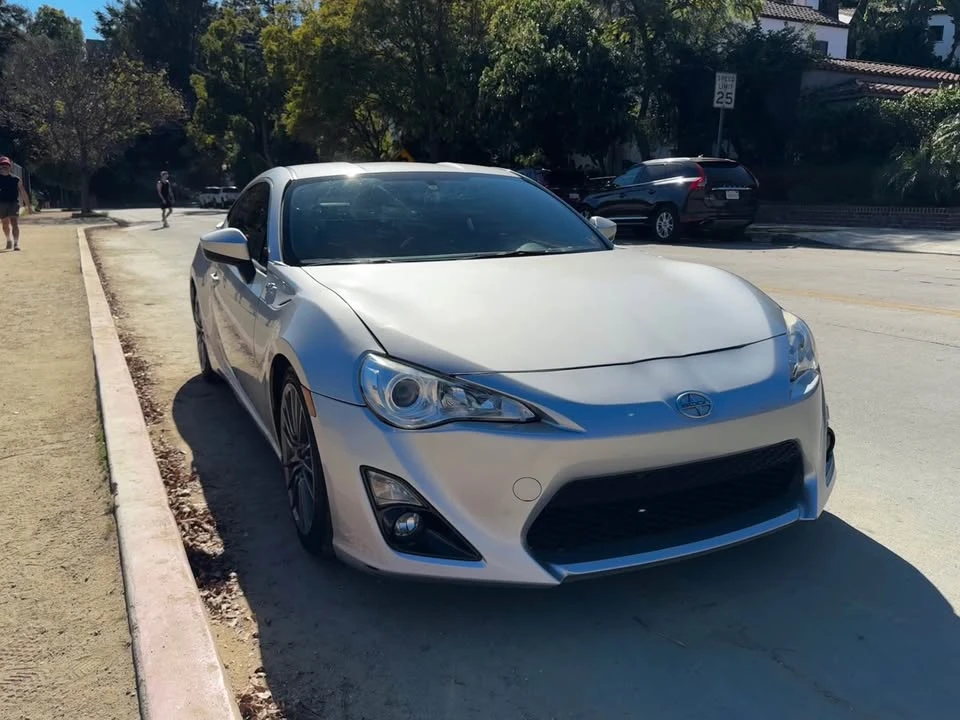 2013 Scion FR-S - Image 2 of 14