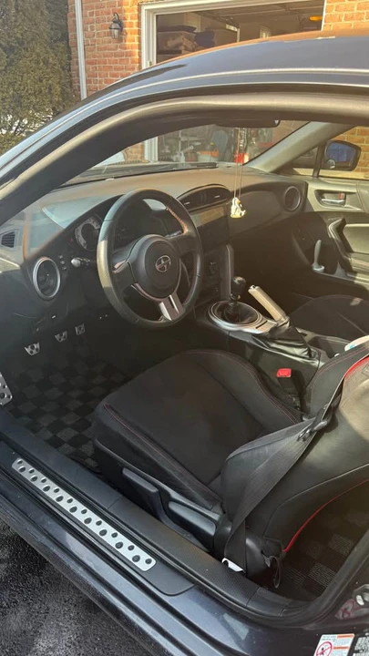 2013 Scion FR-S - Image 5 of 12