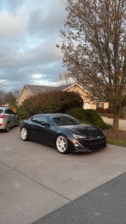 2013 Scion FR-S - Image 11 of 12