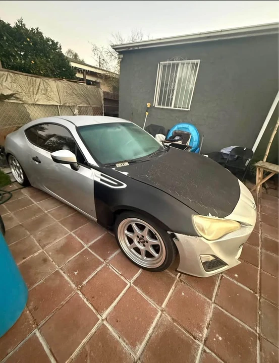 2013 Scion FR-S - Image 2 of 3