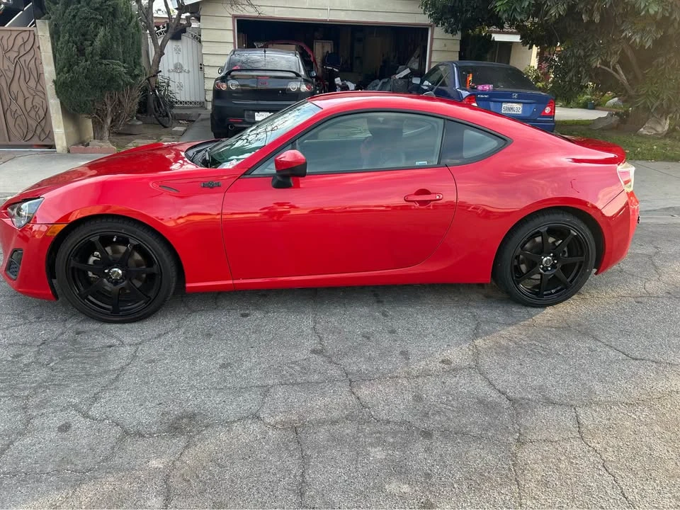 2013 Scion FR-S - Image 10 of 16
