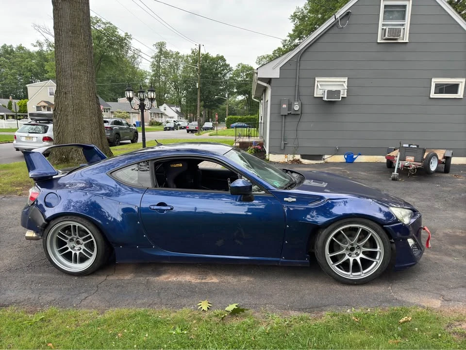 2013 Scion FR-S - Image 2 of 8