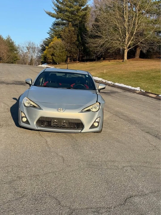 2013 Scion FR-S - Image 2 of 12