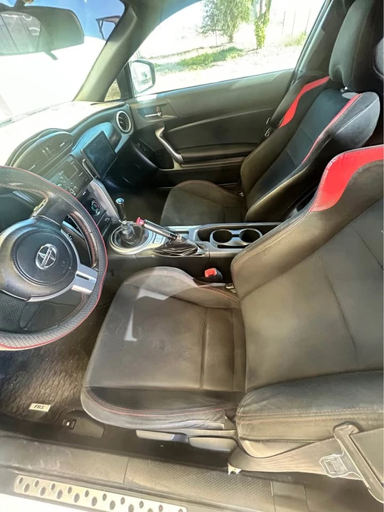 2013 Scion FR-S - Image 10 of 11