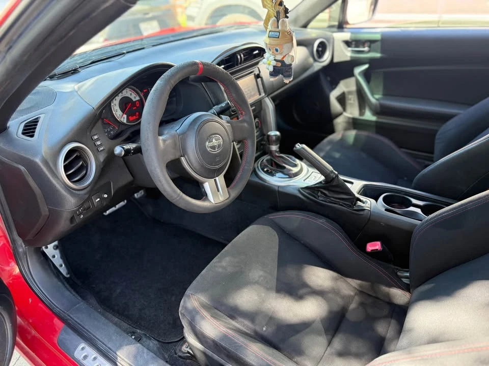 2013 Scion FR-S - Image 10 of 18