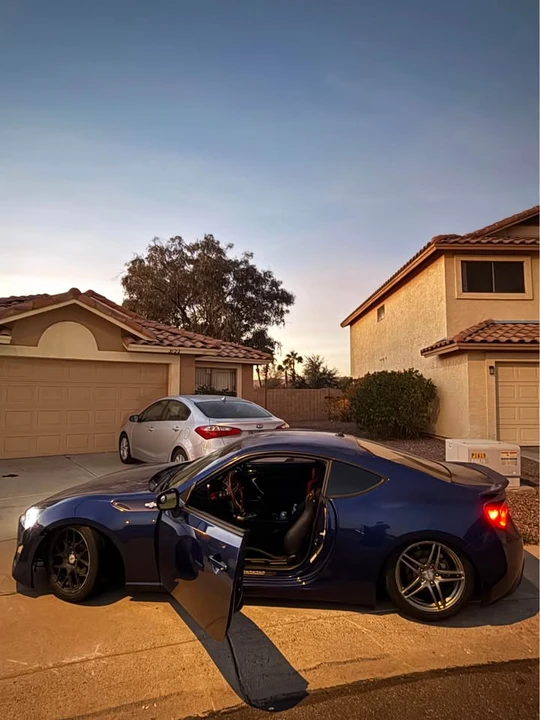 2013 Scion FR-S - Image 2 of 11