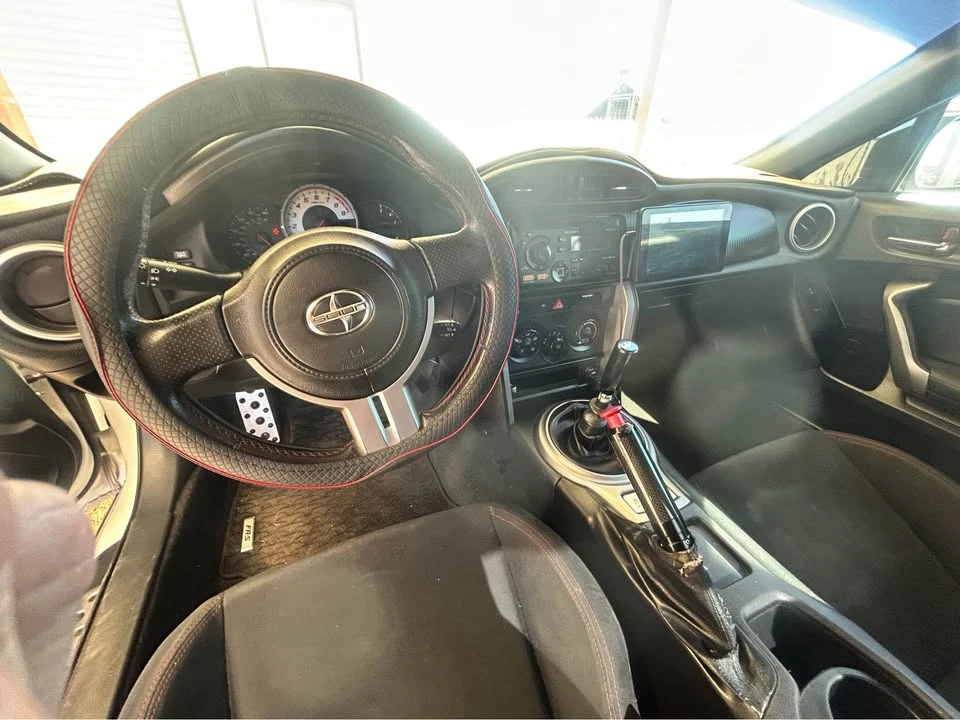 2013 Scion FR-S - Image 8 of 11