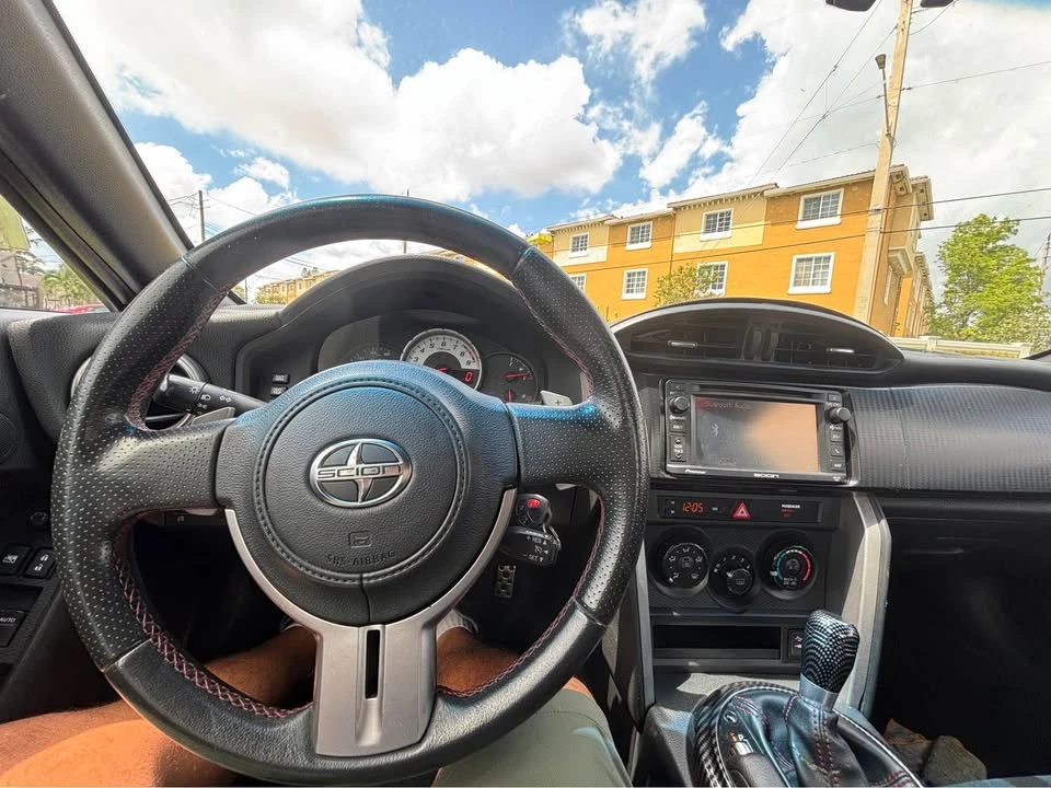 2013 Scion FR-S - Image 10 of 11