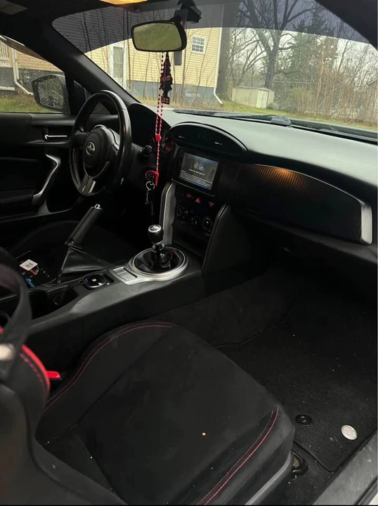 2013 Scion FR-S - Image 10 of 17