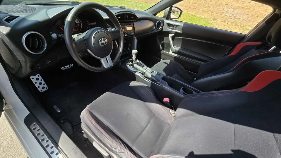 2013 Scion FR-S - Image 7 of 11