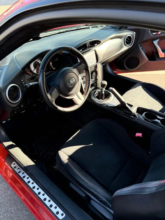 2013 Scion FR-S - Image 18 of 19