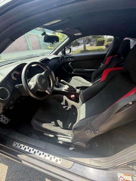 2013 Scion FR-S - Image 8 of 10