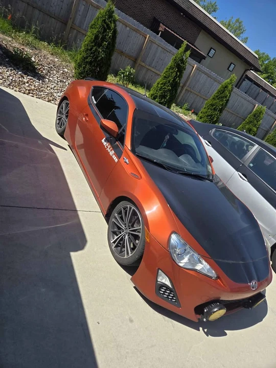 2013 Scion FR-S - Image 2 of 8