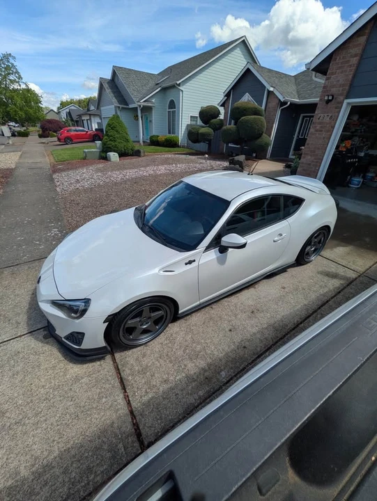 2013 Scion FR-S - Image 2 of 9