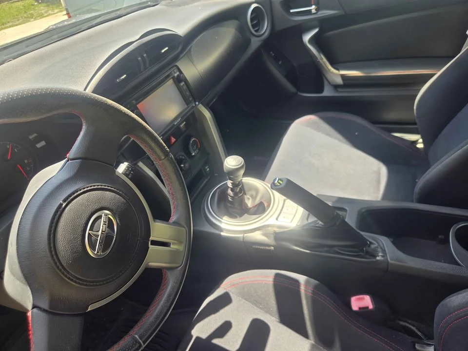 2013 Scion FR-S - Image 5 of 8