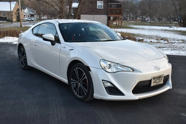 2013 Scion FR-S - Image 16 of 19