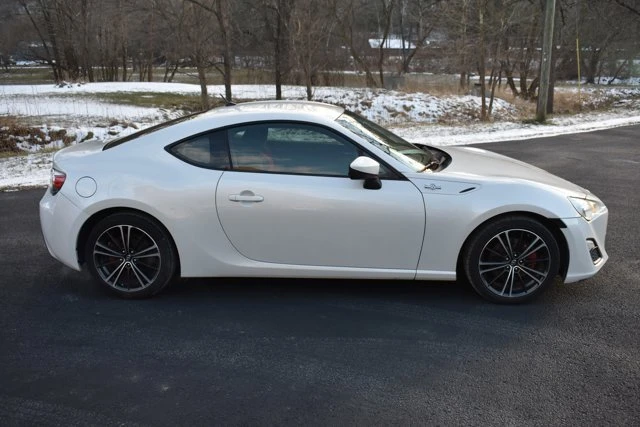2013 Scion FR-S - Image 14 of 19