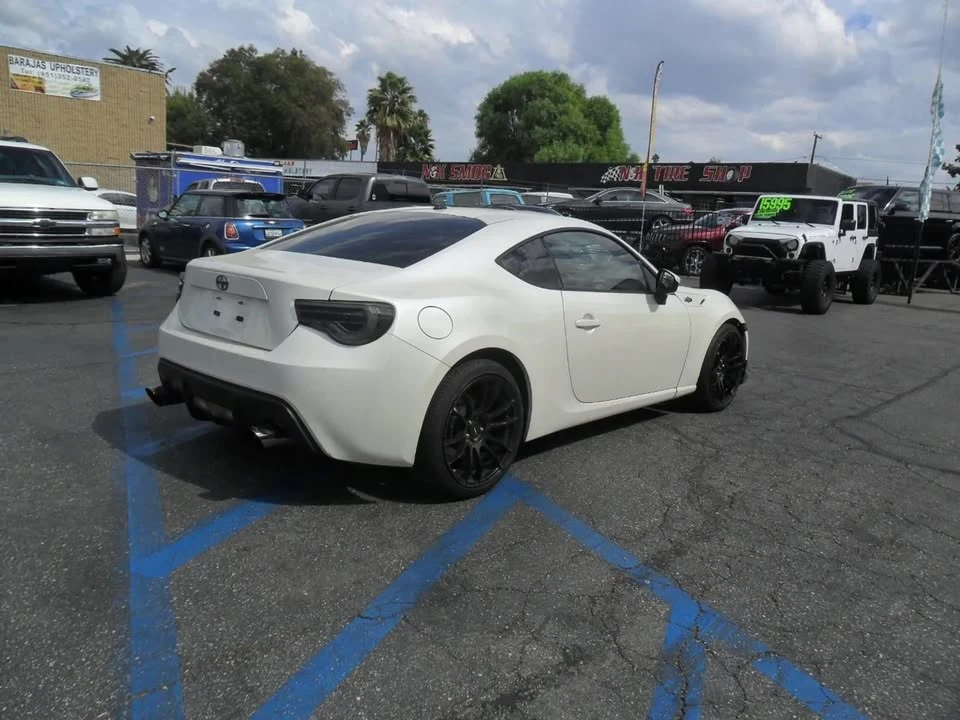 2013 Scion FR-S - Image 4 of 19