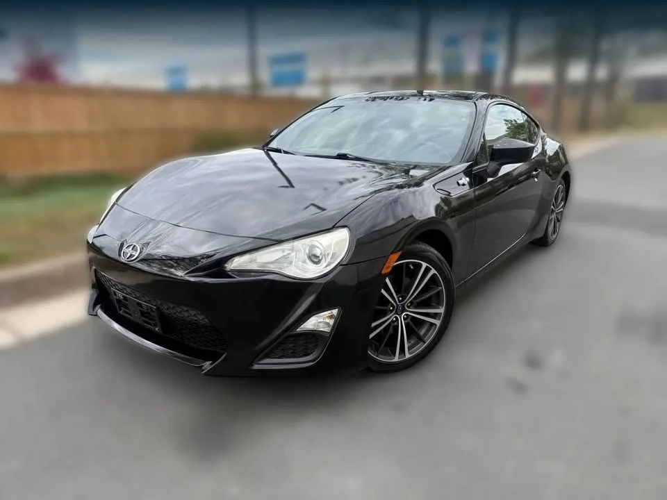 2013 Scion FR-S - Image 2 of 3