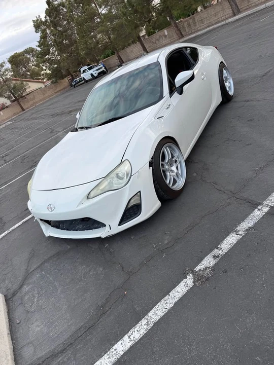 2013 Scion FR-S - Image 4 of 4