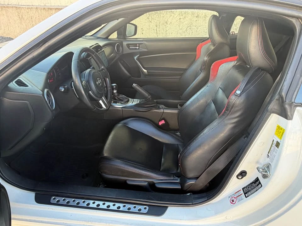 2013 Scion FR-S - Image 10 of 16