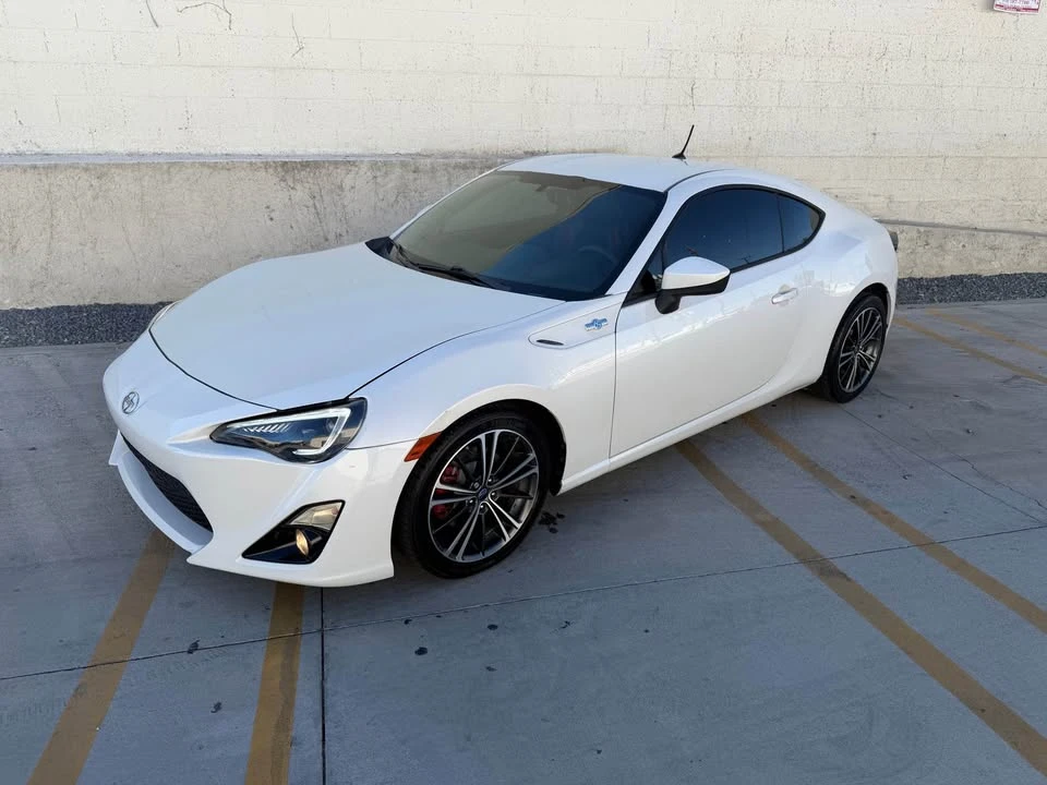 2013 Scion FR-S - Image 2 of 16