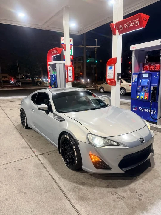 2013 Scion FR-S - Image 10 of 15