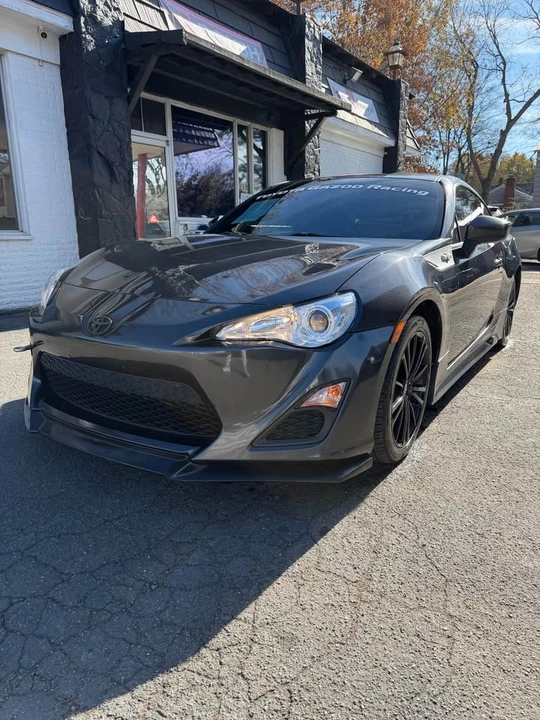 2013 Scion FR-S - Image 2 of 13
