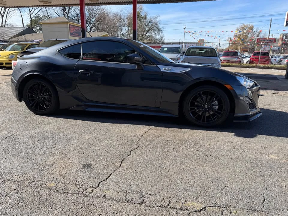 2013 Scion FR-S - Image 6 of 13