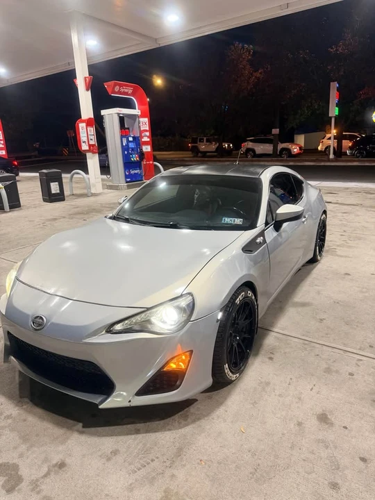 2013 Scion FR-S - Image 5 of 12