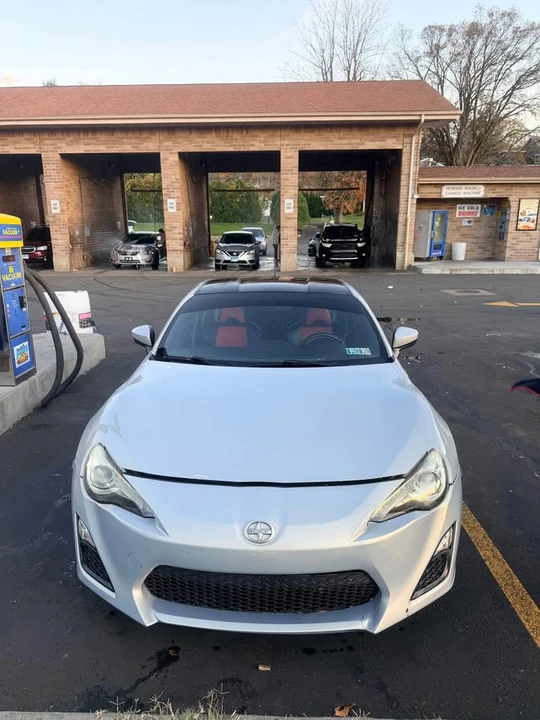 2013 Scion FR-S - Image 11 of 12