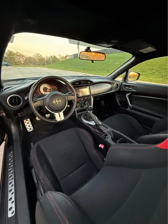 2013 Scion FR-S - Image 8 of 9