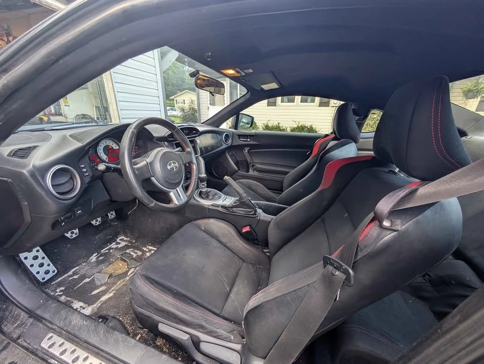 2013 Scion FR-S - Image 13 of 19