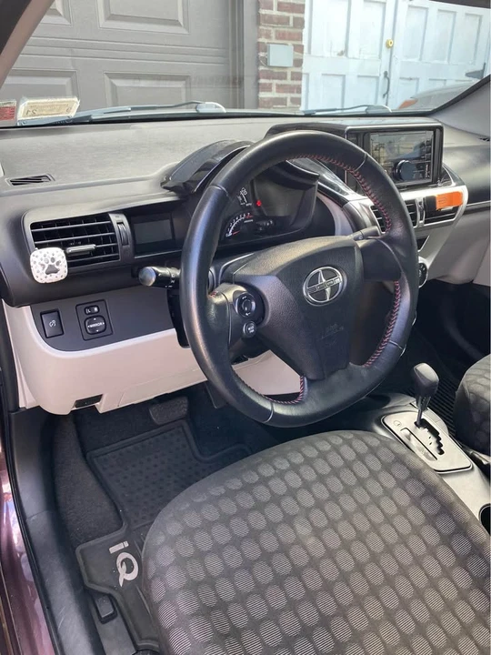 2013 Scion iQ - Image 5 of 10