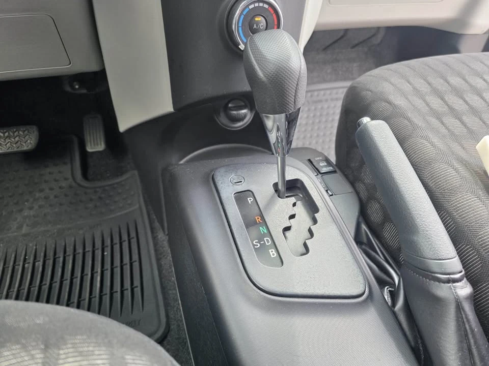 2013 Scion iQ - Image 11 of 14