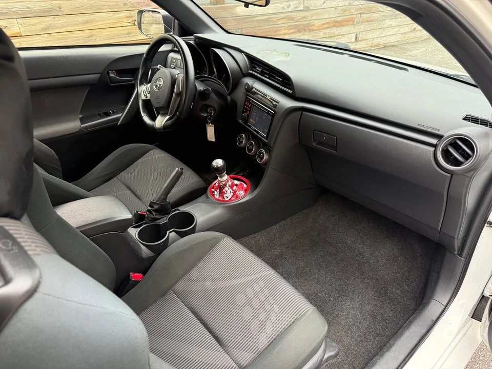 2013 Scion tC - Image 10 of 18