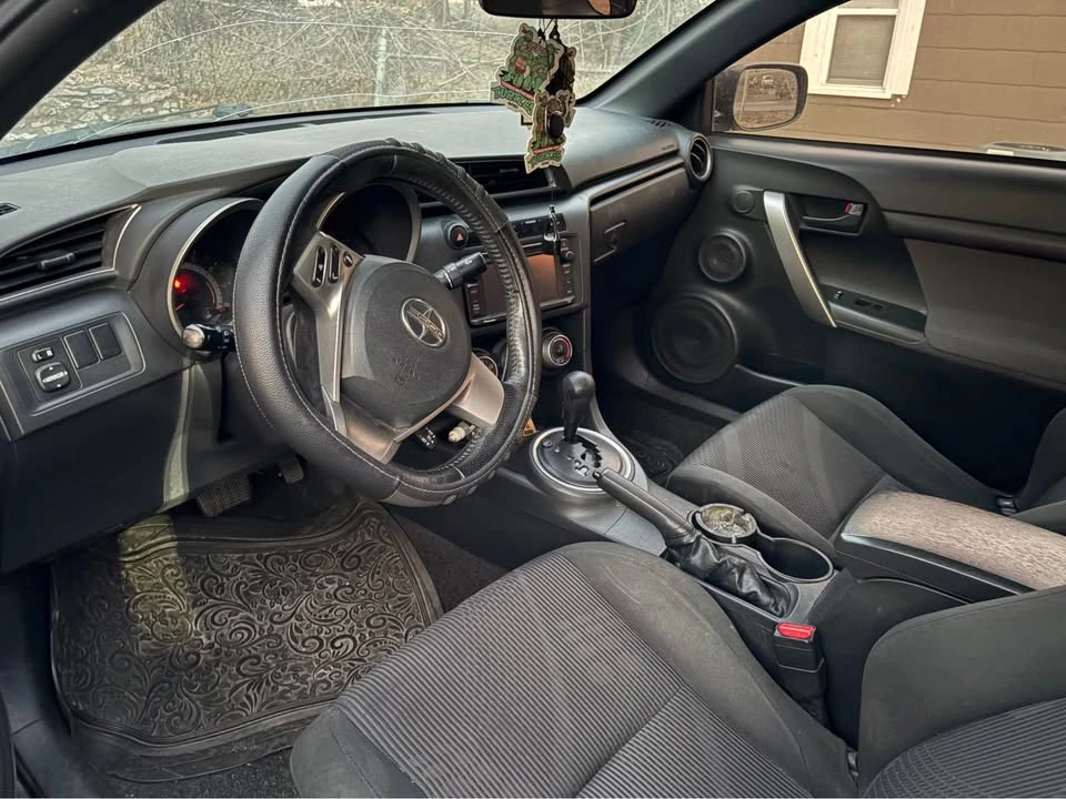 2013 Scion tC - Image 8 of 10