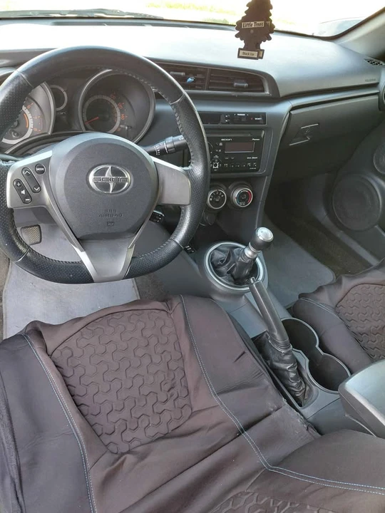 2013 Scion tC - Image 7 of 9