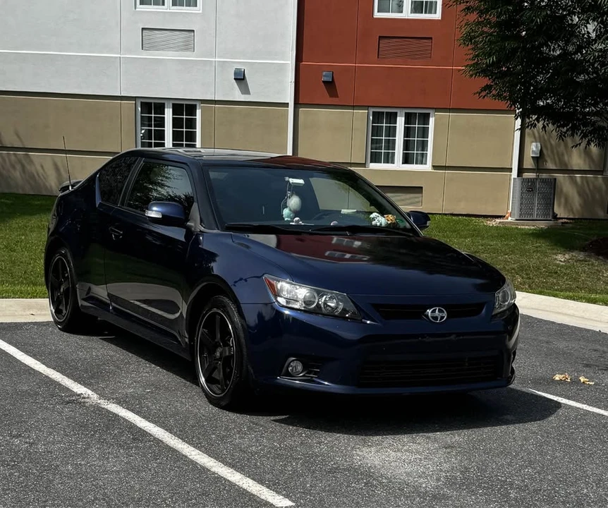 2013 Scion tC - Image 2 of 10