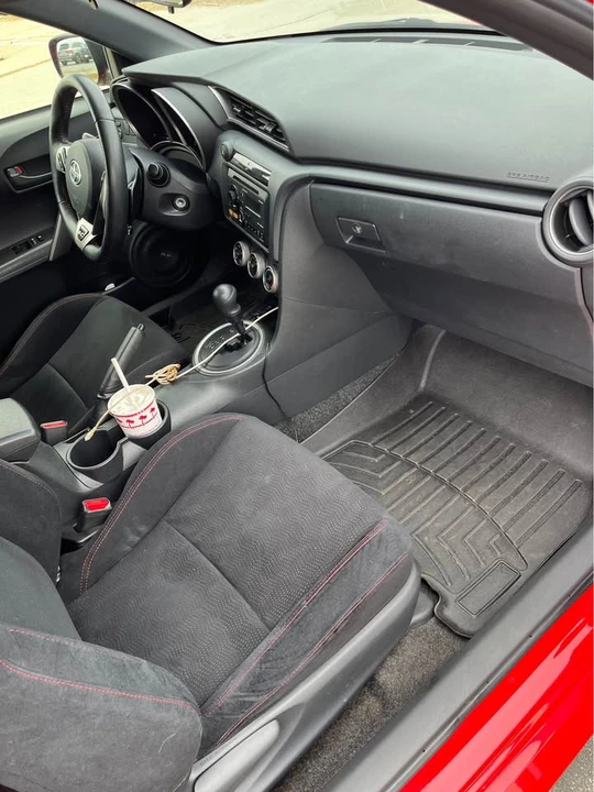 2013 Scion tC - Image 10 of 20