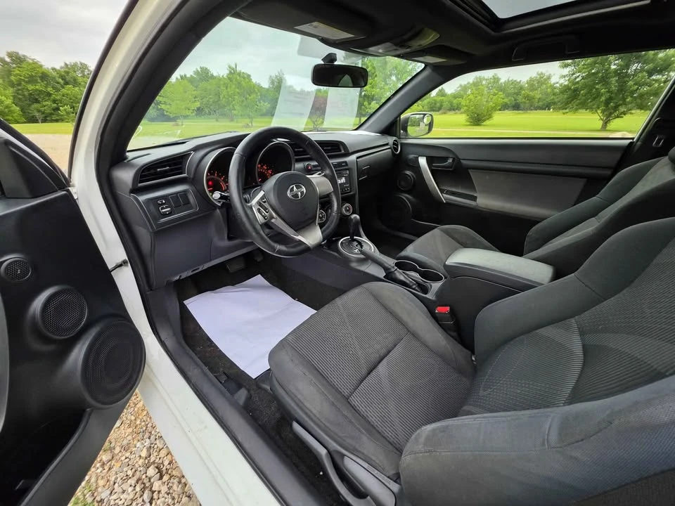 2013 Scion tC - Image 7 of 18